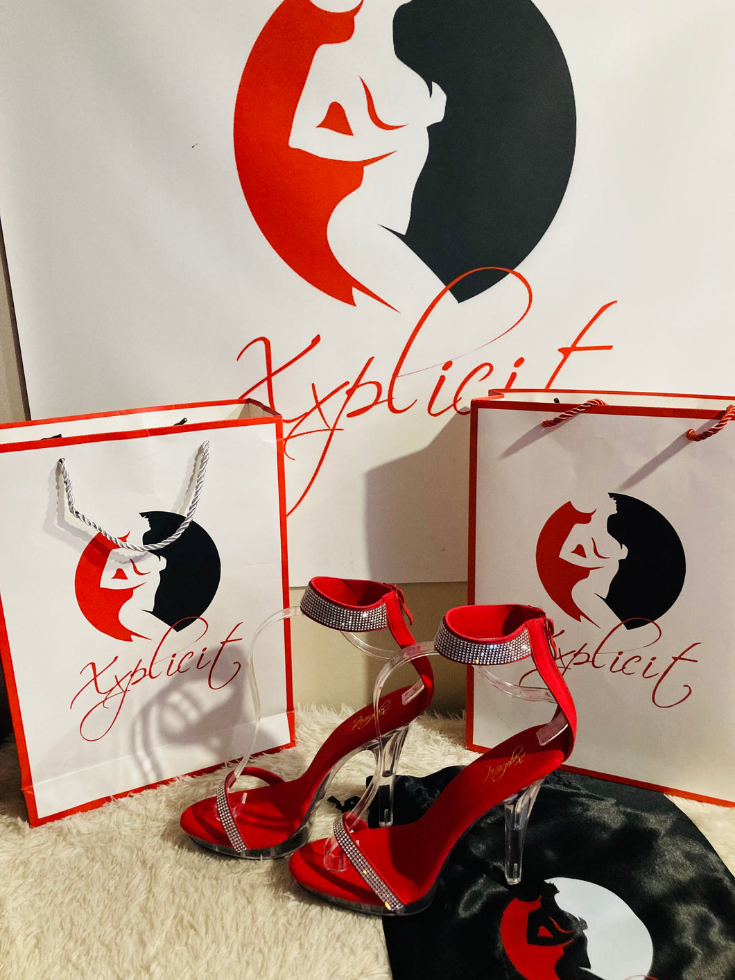 Red kitten heel (bussdowns)