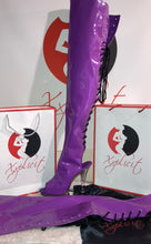 Load image into Gallery viewer, Purple patent leather kitten heel thigh high boots
